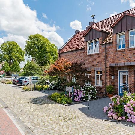 Hotel Am Fischerhafen Дітцум Екстер'єр фото